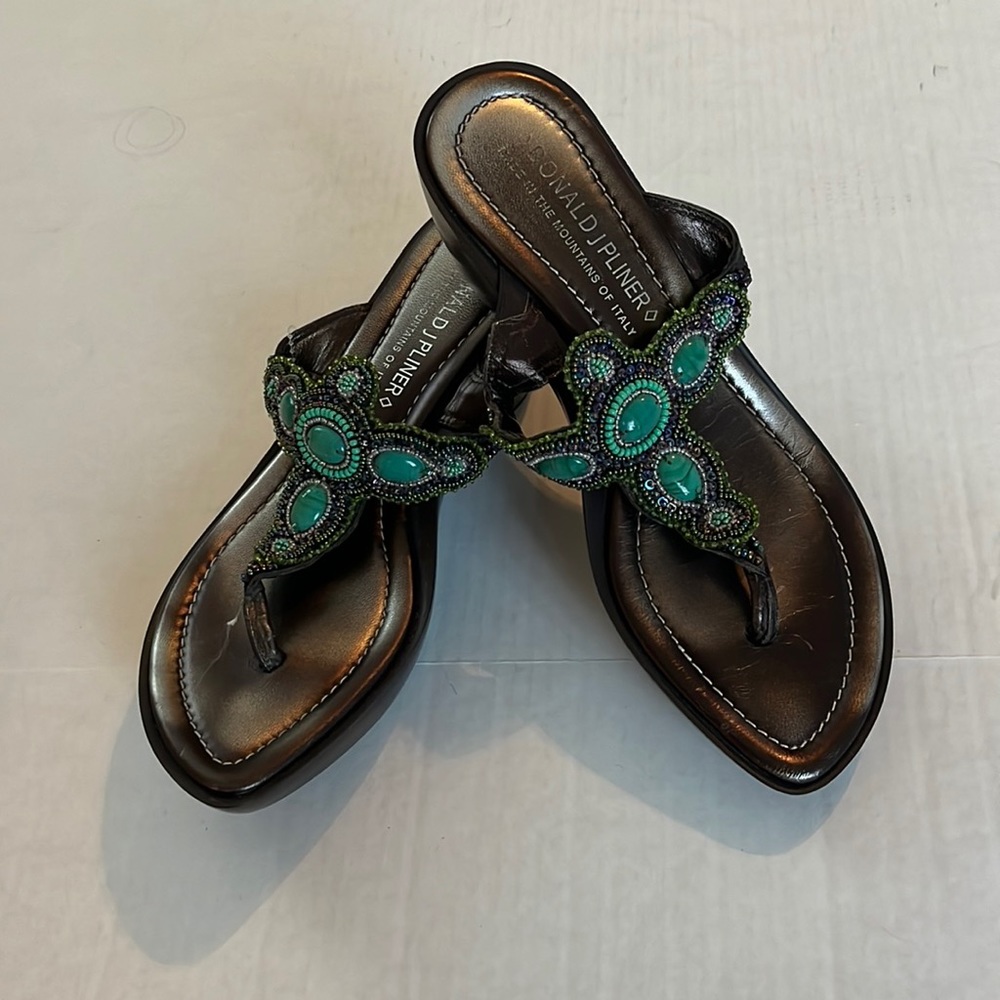 Donald Pliner Wedge Heel Sandal 'Cece" - Size 8